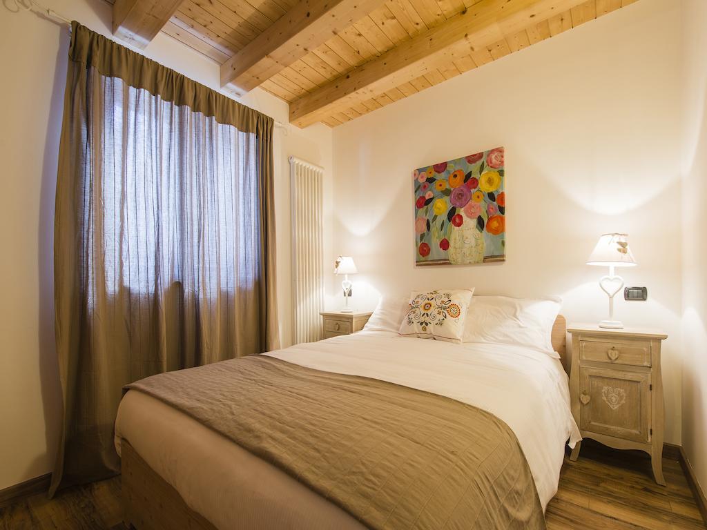 Aparthotel Borgo Fantino - Residenze E Alloggi Vacanza à Limone Piemonte Chambre photo