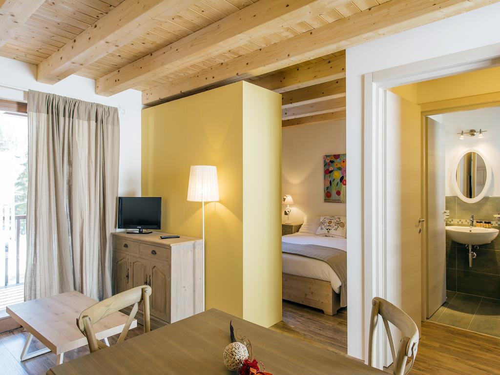 Aparthotel Borgo Fantino - Residenze E Alloggi Vacanza à Limone Piemonte Chambre photo