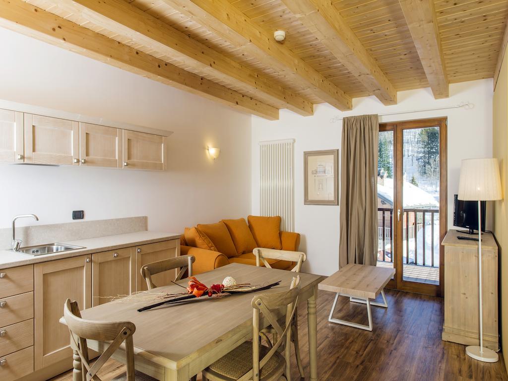 Aparthotel Borgo Fantino - Residenze E Alloggi Vacanza à Limone Piemonte Chambre photo